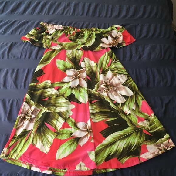 Off Shoulder Dress - Picture 7 of 7